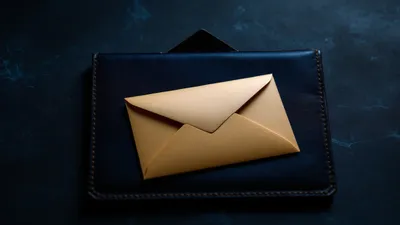 Cyber Crisis Communication: What to Say and When